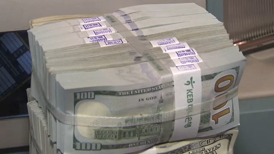 연 200억달러 조달…묘수 뒤 남은 그림자