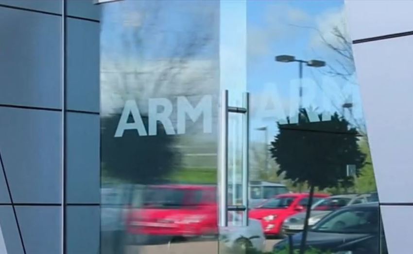 블룸버그 "소프트뱅크, ARM 런던증시 상장 논의 중단" - SBS Biz