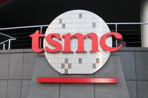 삼성 어쩌나... TSMC, 엔비디아 등에 '인텔 파운드리' 합작투자 제안 