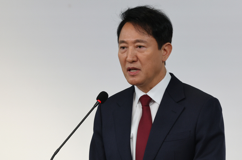 '대선 불출마' 오세훈, 정상 출근…정무직도 모두 복귀