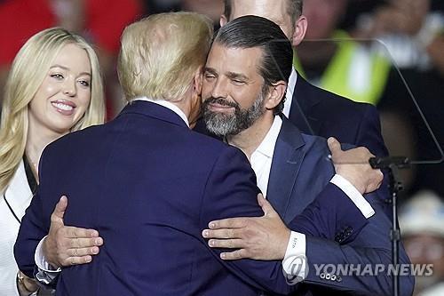 오늘 방한 美정부 막후 실세 트럼프 장남 '트럼프 주니어'는 누구?