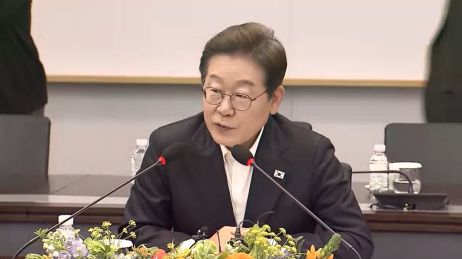 [직설] AI 분야에 사활 간 정부…전 세계 AI패권 경쟁 속 우리 정부 향방은?