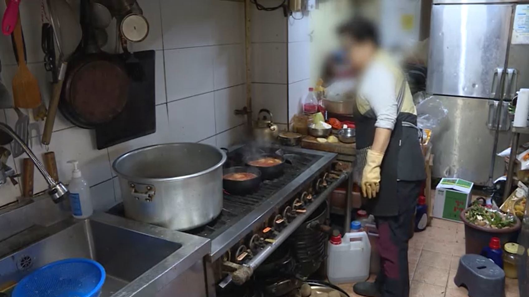 [단독] '맛집 사장님' 점포 매입 도와준다…정책금융 검토