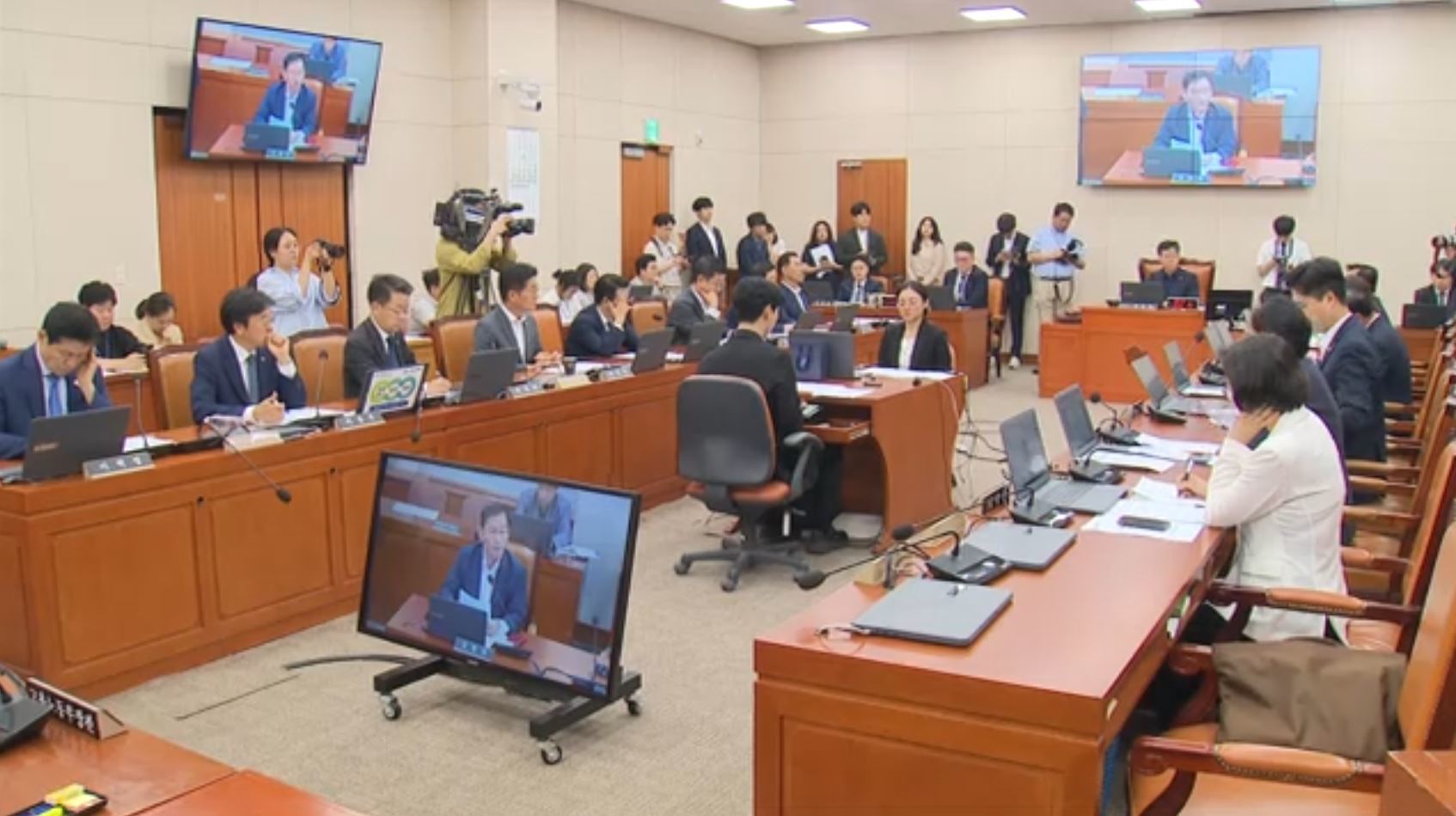 집중투표제·노란봉투법 속도전…기업 옥죄는 국회