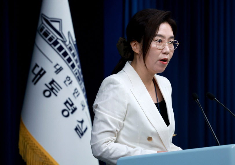 대통령실  주식</font>양도세</font> 기준 정부안 그대로…당정 조율 더 지켜볼 것 