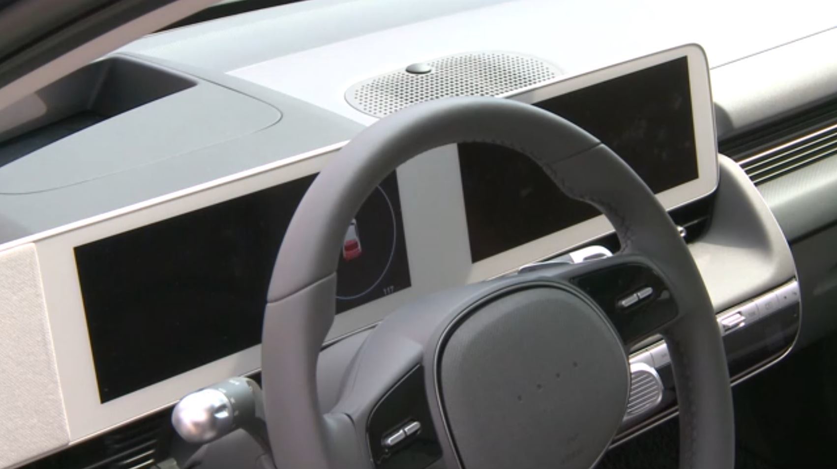 美·中에 뒤처진 자율차…2028년 AI자율차 양산 선언