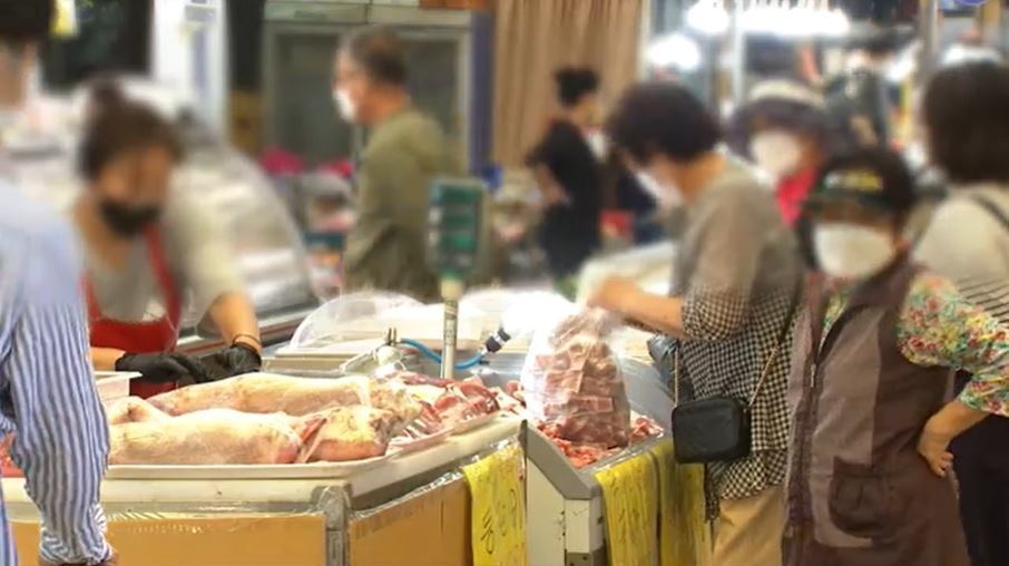 소득 늘어도 돈 못 써…최후의 보루 학원비까지 줄였다