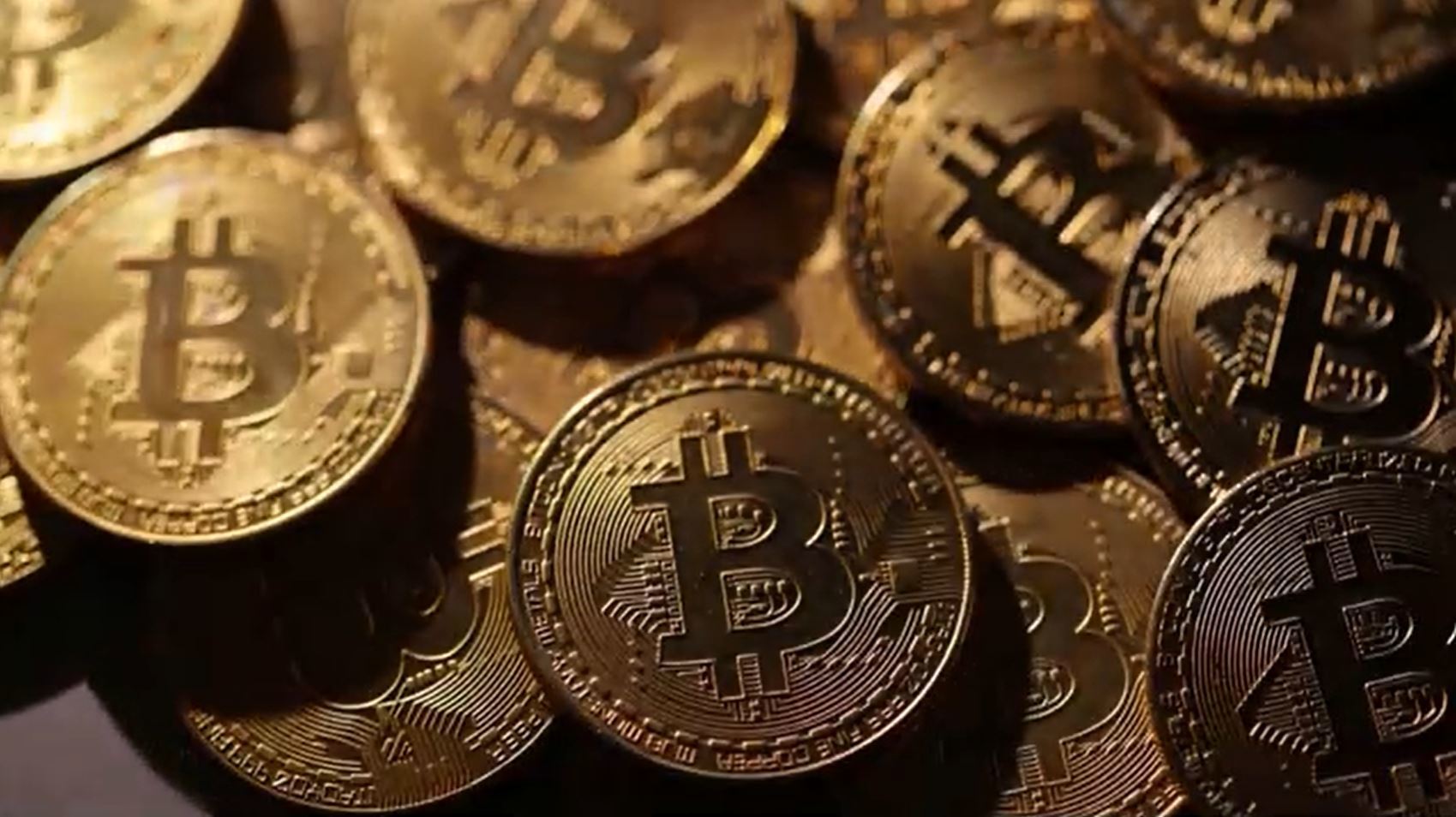 외신 헤드라인] 비트코인 또 다시 급락…8만5천 달러대 횡보 - SBS Biz