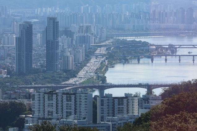 한강변 아파트 매물 쌓이고 11억 떡락했다는데?